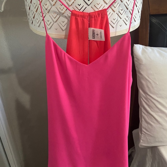 Express Reversible V-neck Cami - Picture 1 of 3